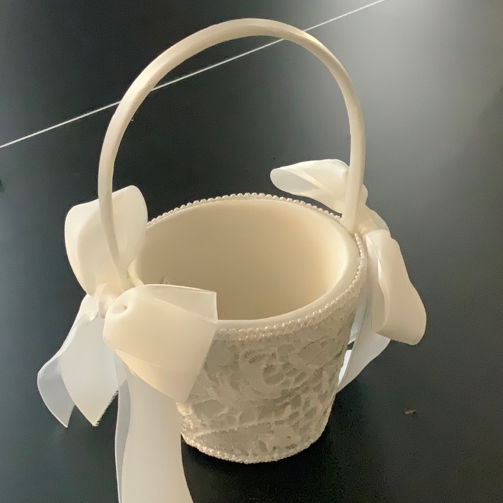 Wedding Flower Girl Basket-used once for an hour!
